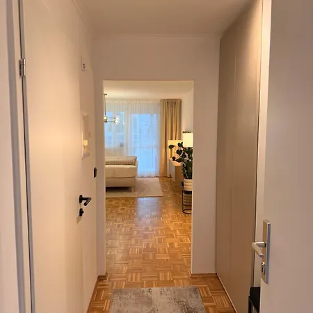 Stylish Apartment, Balcony, Schlossberg View