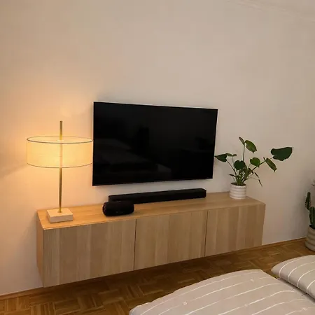 Stylish Apartment, Balcony, Schlossberg View